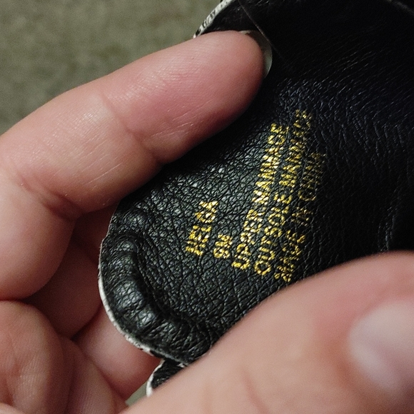 Snakeskin ankle bootie - Picture 4 of 5